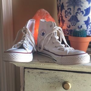 White High Top Converse size 9